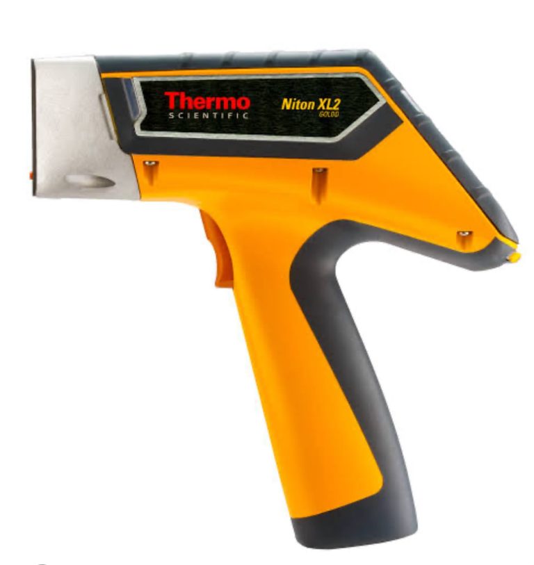 Niton XL2 XRF analyser used by Zeek Gold